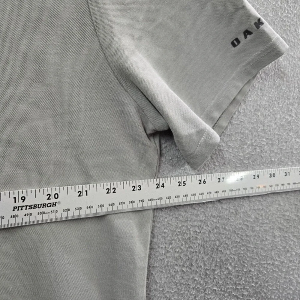 Oakley Men Polo Shirt XL Gray Golf Performance Hydrolix Short‎ Sleeve Collar